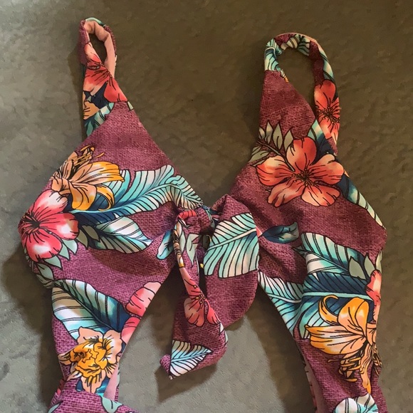 Victoria’s Secret One Piece Swimsuit - Picture 2 of 6